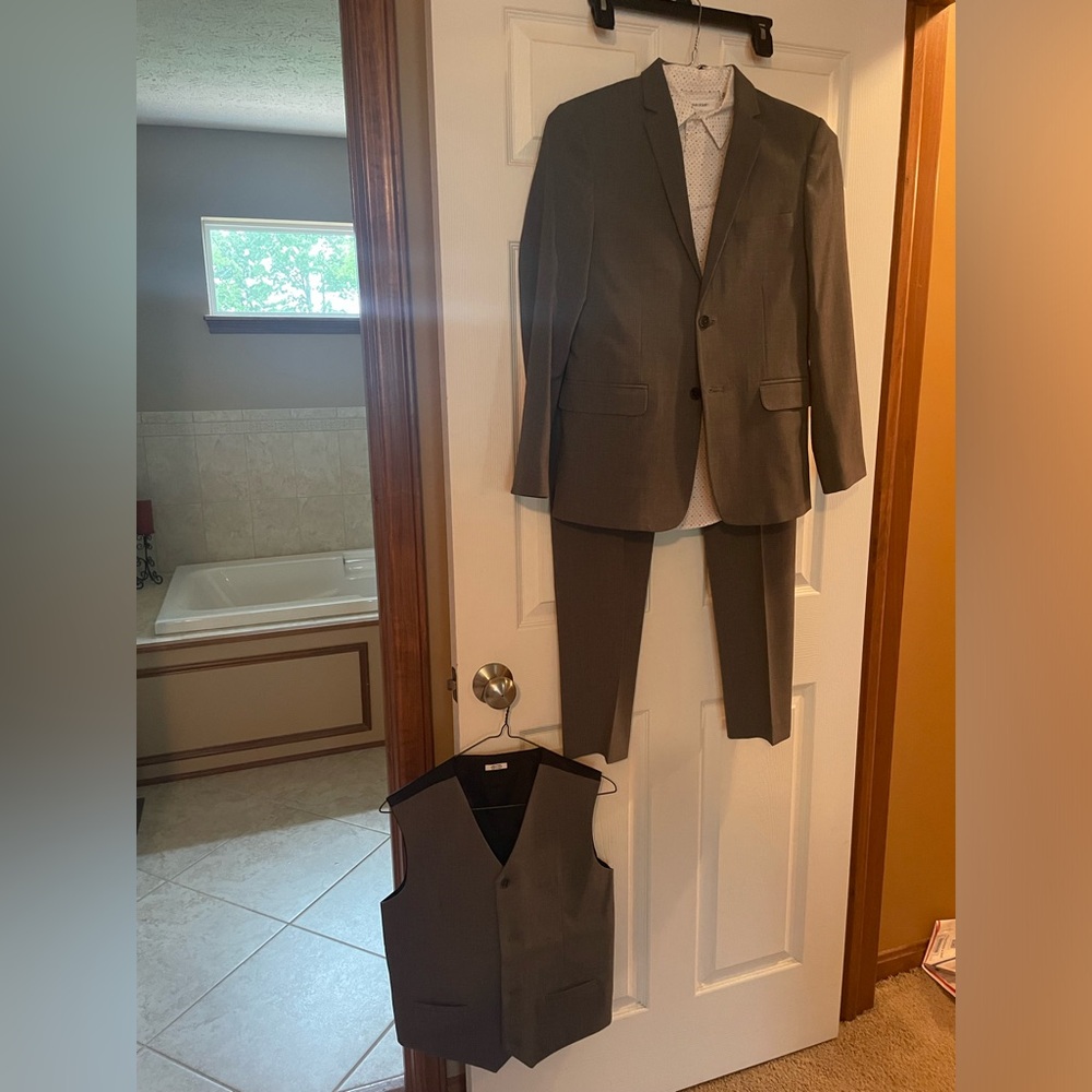 Calvin Klein size 16 boys grey suit dry cleaned